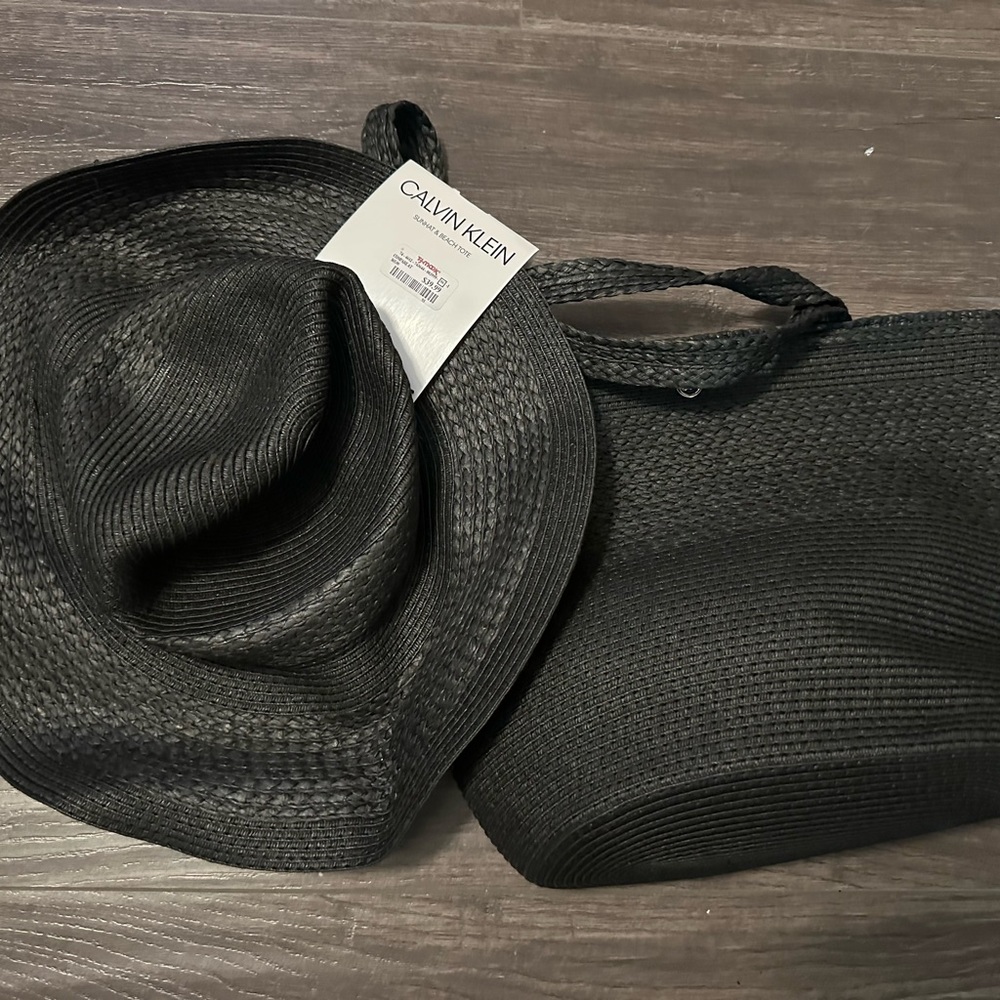Calvin Klein beach bag and matching hat